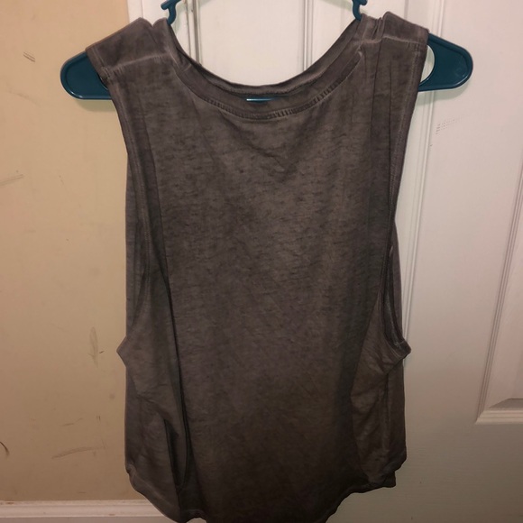 Tee Shirt - Picture 2 of 2